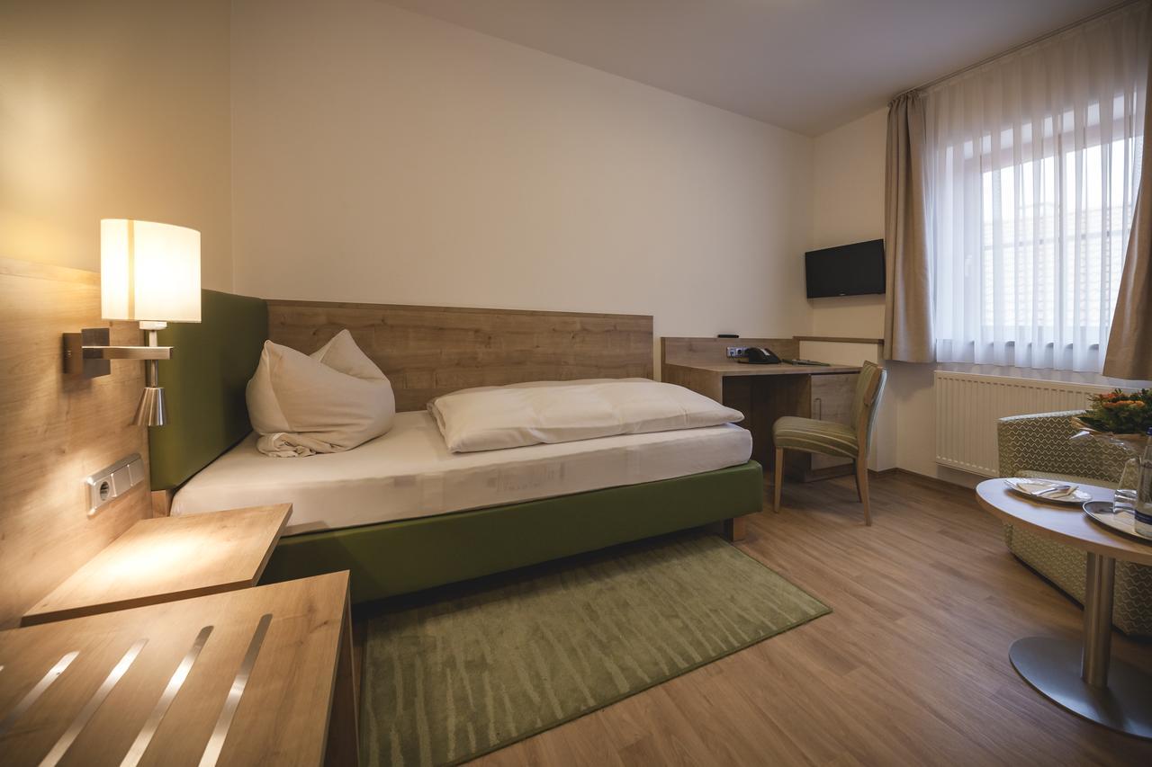 Hotel - Zur Post 3*