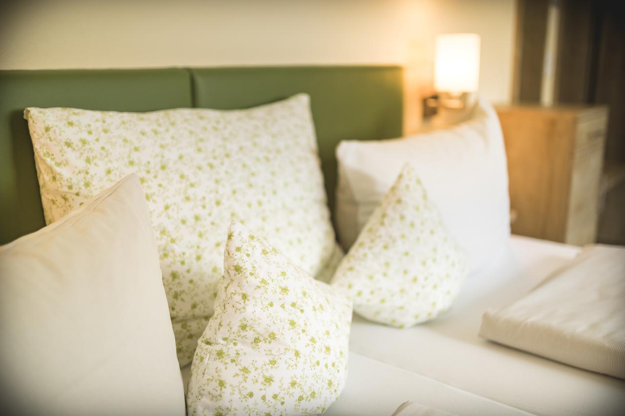- Zur Post Hotel 3*